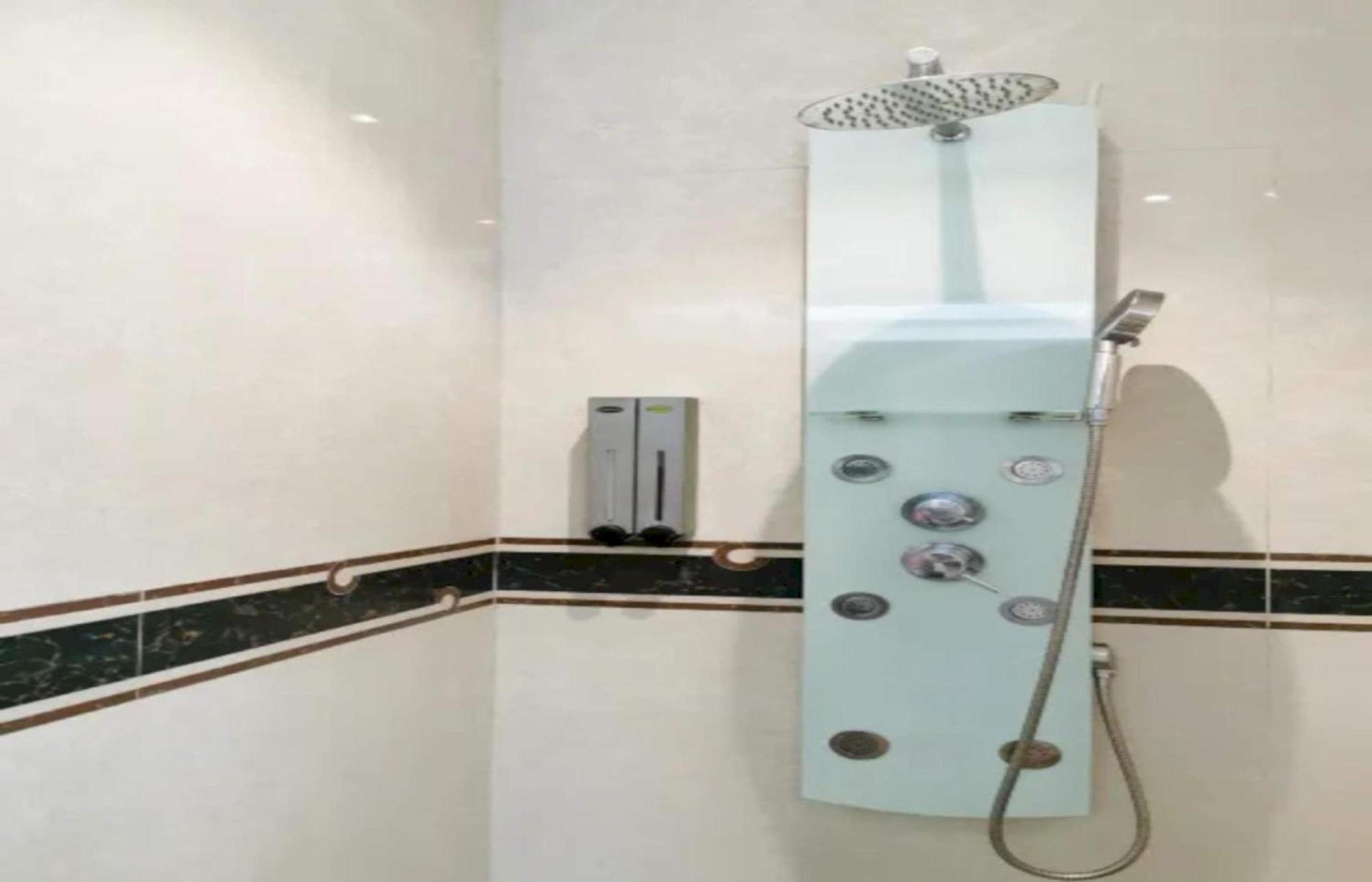 Capital O 75451 Podstel Hostel 曼谷 外观 照片