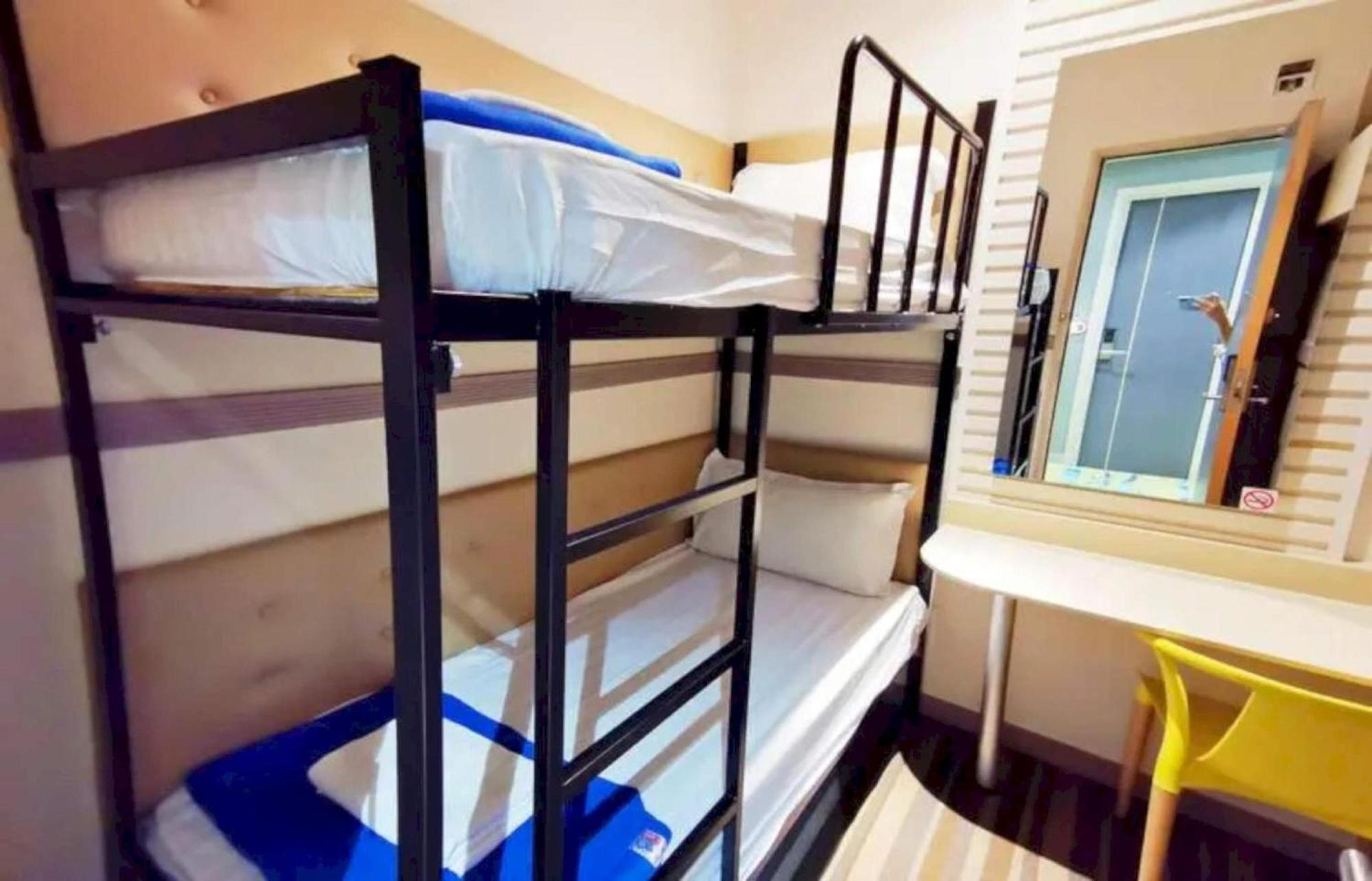Capital O 75451 Podstel Hostel 曼谷 外观 照片